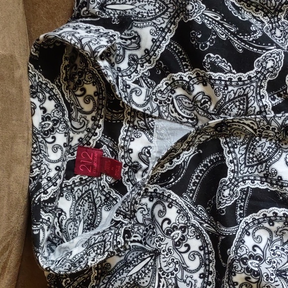 212 Collection Black Paisley Blouse - Picture 2 of 4